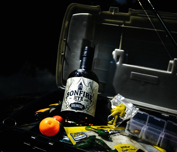 Bold, small-batch rye spirit made from organic corn and malted barley