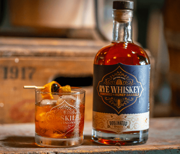 Pollinator Rye Whiskey and cocktail pairing featuring notes of toffee and burnt orange
