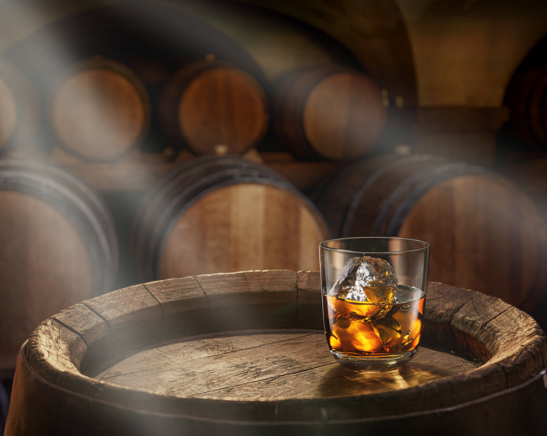 What Makes Rye Whiskey Smooth? Distillation, Aging & Barrel Finishing